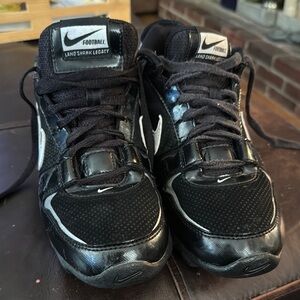 Nike Black and White Football Shoes Lace-Up Low-Top